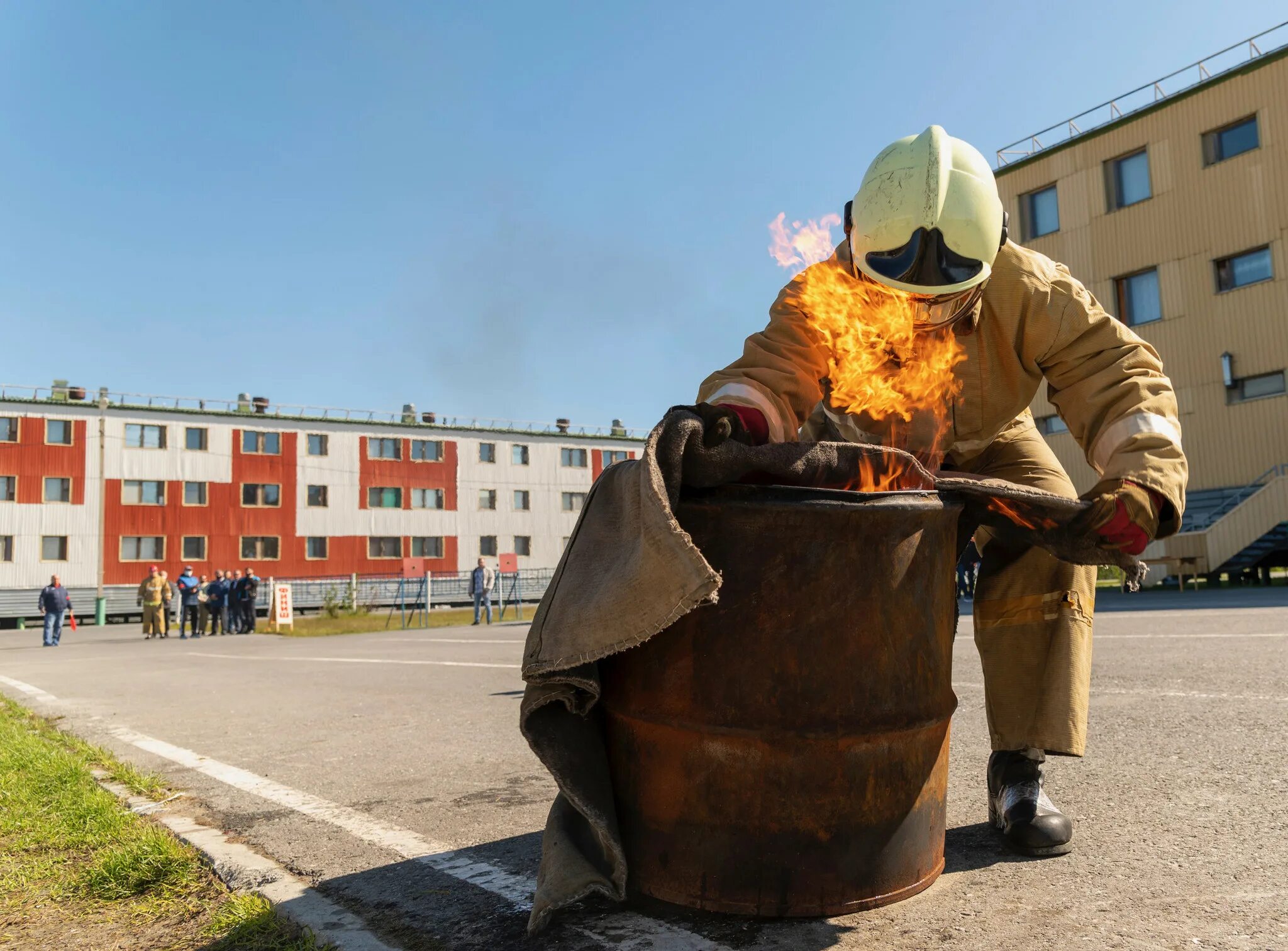 Ямбург. Ямбург город. Ямбург пожарная часть. Ямбург фото города.