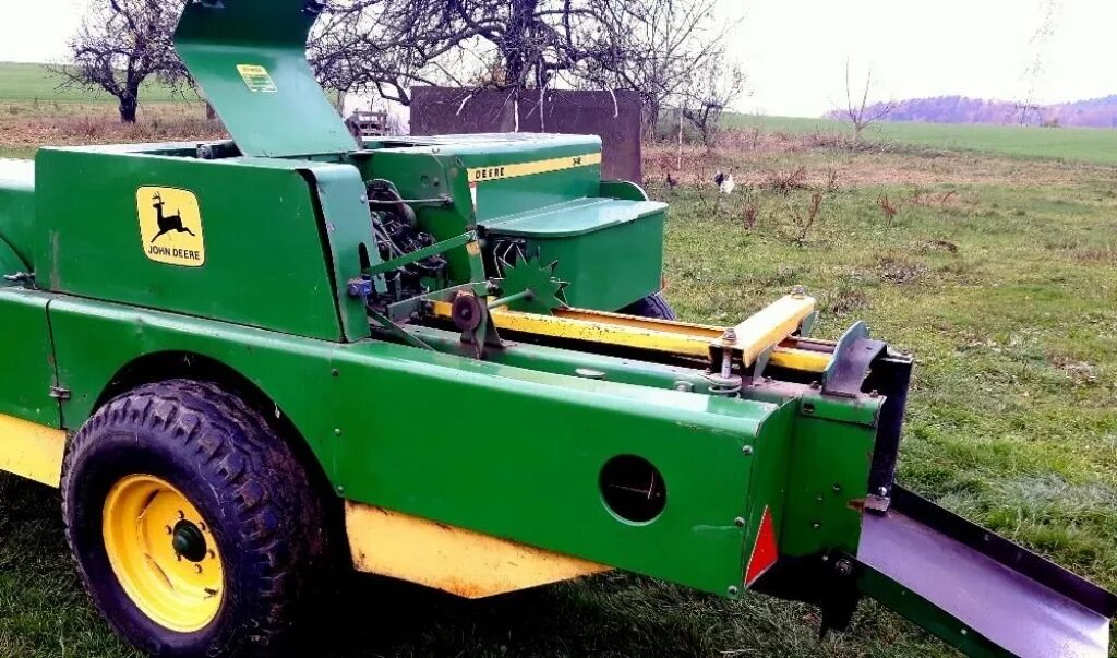 Джон Дир пресс подборщик тюковый. Подборщик 639 John Deere. Подборщик 649 John Deere. John Deere 346. Пресс джон дир купить