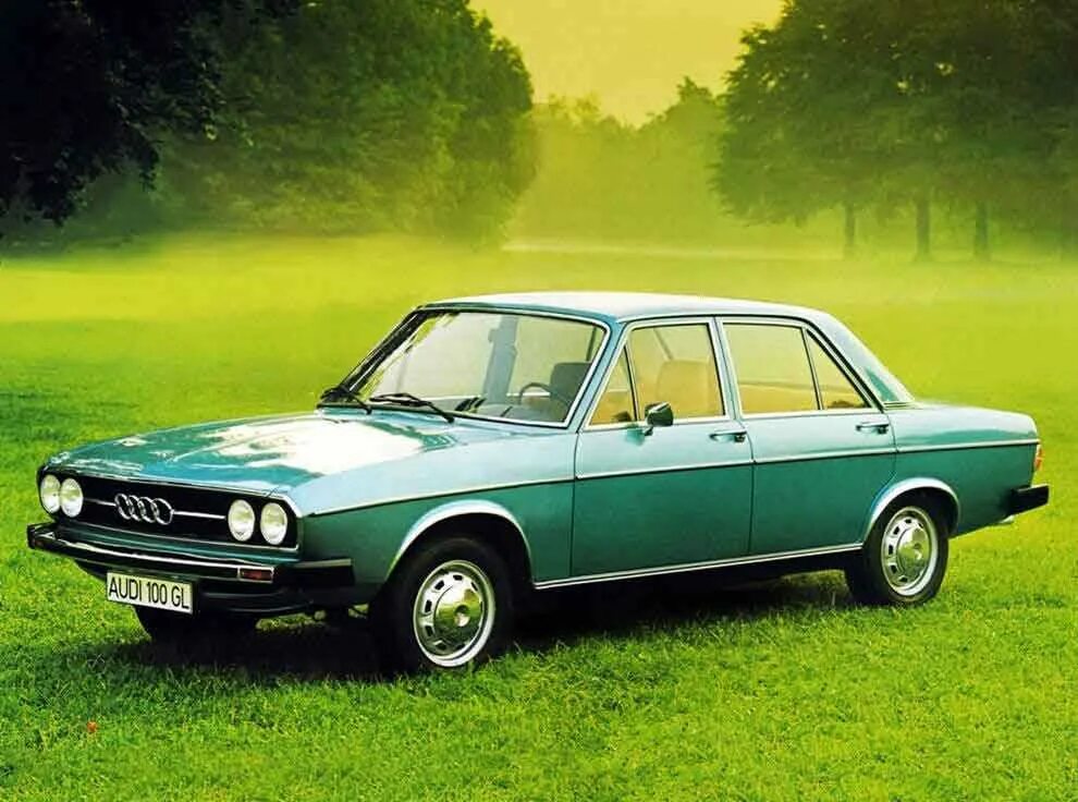 Ауди а4 кватро. Ауди кватро 1991. Audi 100 c3 44 кузов. Audi 100 c1. Ауди 100 кватро 1991г.