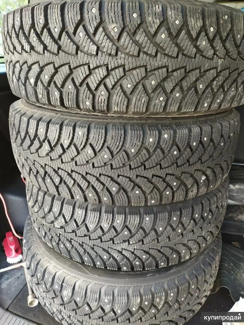 Купить 215 70 16 бу. 215/70 R16 зима шипы. 215/70 R16 зима. Резина зимняя r16 70 215. 215/70r16 зимние.