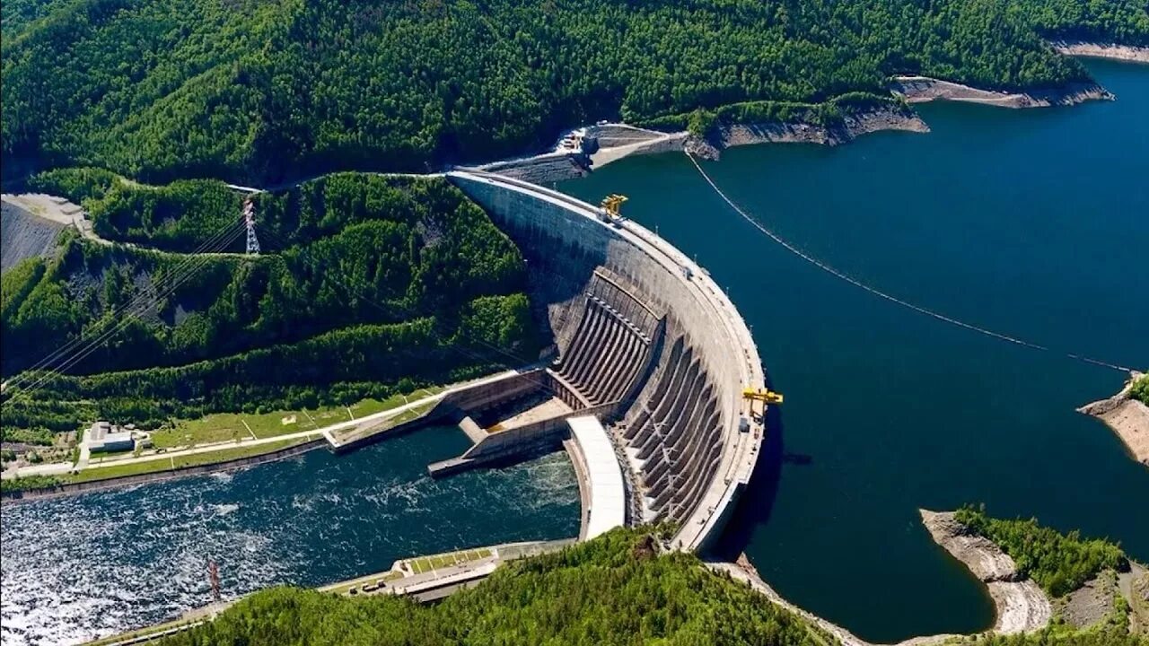 Плотина саяно-шушенской гэс. Саяно-шушенская гэс водохранилище. Саяно-шушенская гэс гидроэлектростанция. Саяно-шушенская гэс хакасия. Саяно-шушенская гэс гидроэлектростанция.