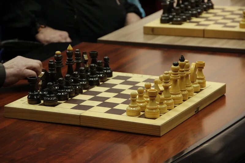 Magnus carlsson шахматист. Уэсли со. Как называется шахматист. Игра в шахматы историческая. Magnus carlsson шахматист.