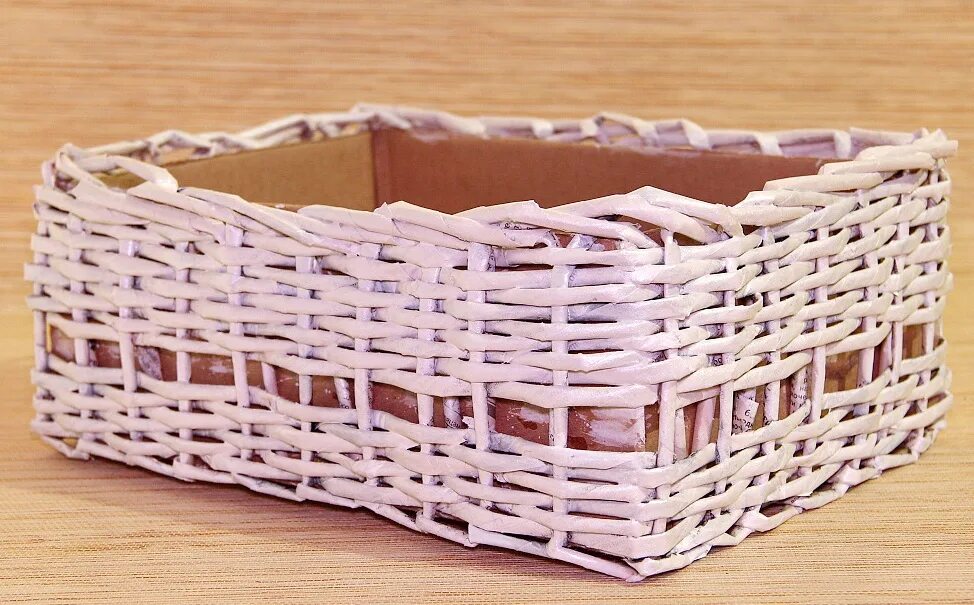 Коробочки из трубочек. Декорирование коробки бумажными трубочками. Коробочки из трубочек. Плетеные квадратные шкатулки. Коробочки из трубочек.