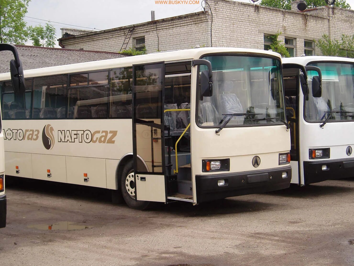 Лаз лайнер. Лаз-4207jt. Лаз 5207. Лаз лаз 5207. Лаз-4207 автобус.