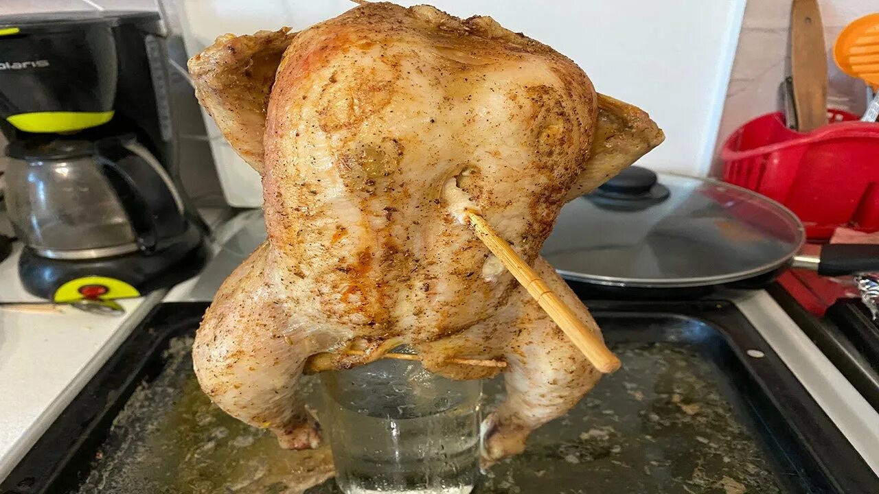 Курица на бутылке в духовке целиком с хрустящей корочкой. Курица запеченная на банке.