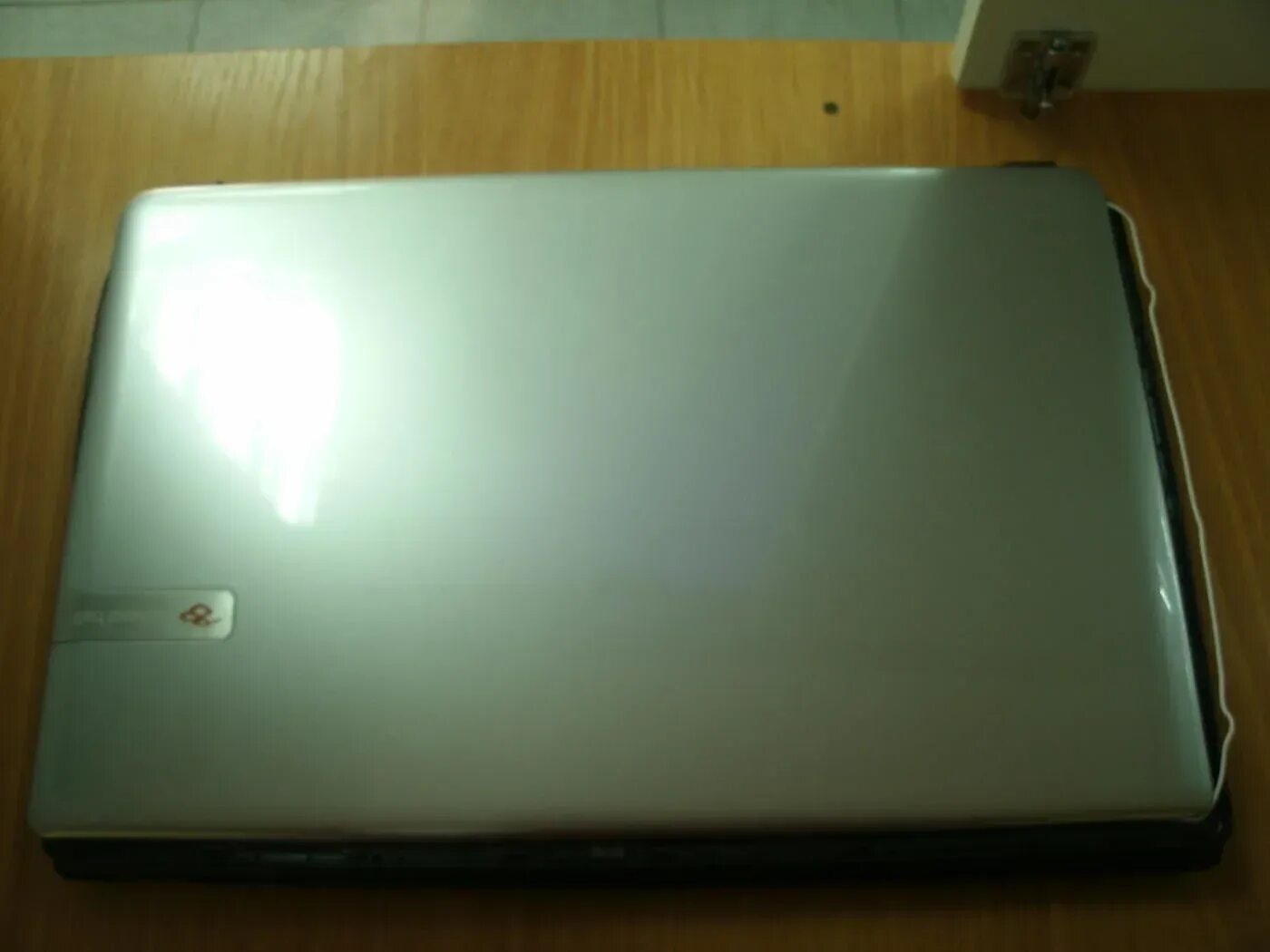 Packard Bell z50wt1. Packard Bell v5wt2 характеристики. V5wt2 Packard Bell блок питания. Packard Bell v5wt2 поддержка проц.