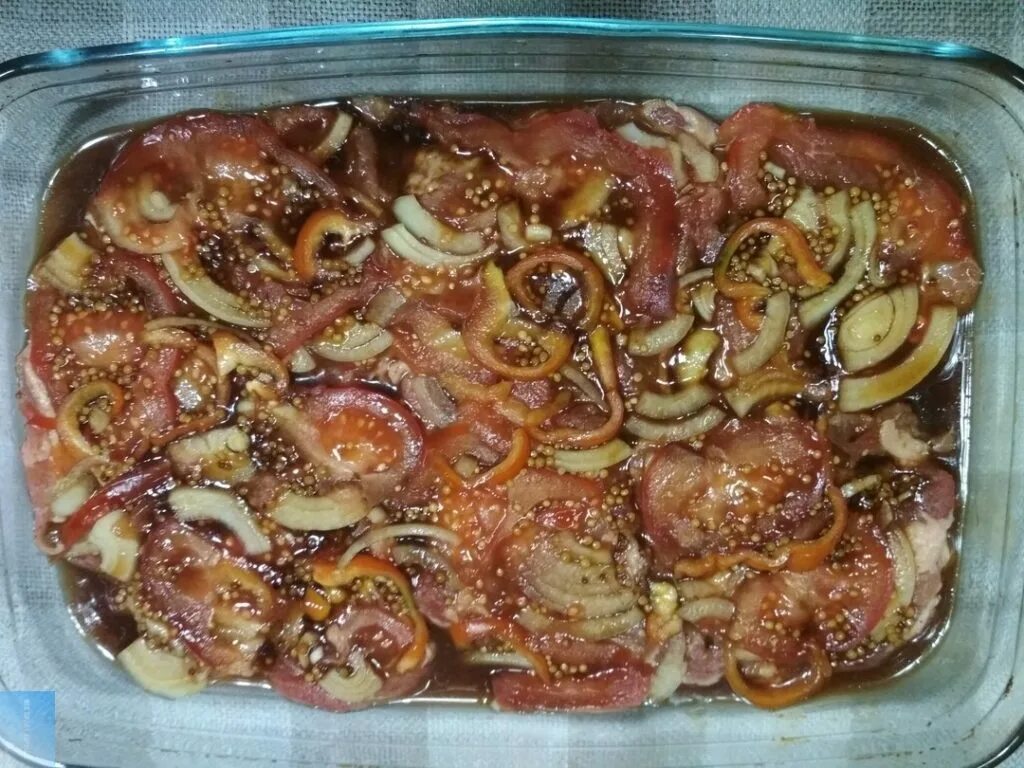 Вкусные свиные ребрышки на сковороде. Шейка свиная блюдо. Приготовить шейку быстро и вкусно. Горлышки куриные на сковороде сметана. Куриные шейки в духовке.