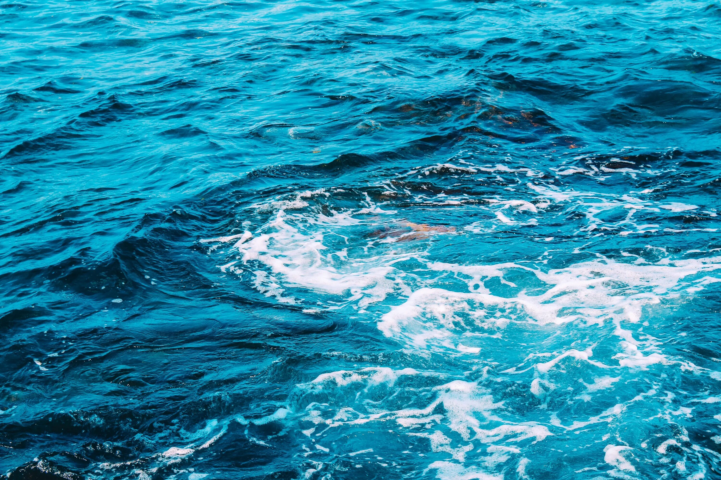 Горячая морская вода. Море, волны. Голубое море. Горячая морская вода. Море вода.