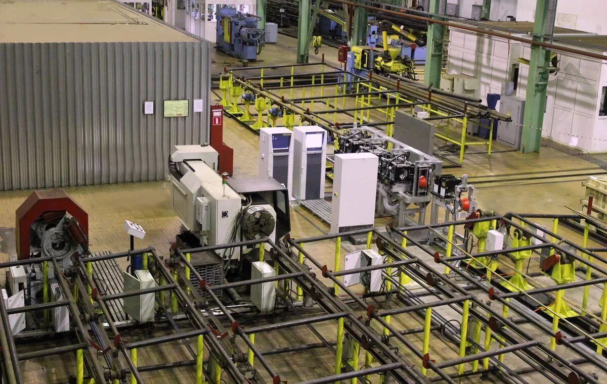 современные технологии. информационные технологии в нефтегазовой отрасли. Eplan фон. новые комплексные технологии. цех ремонта нкт.