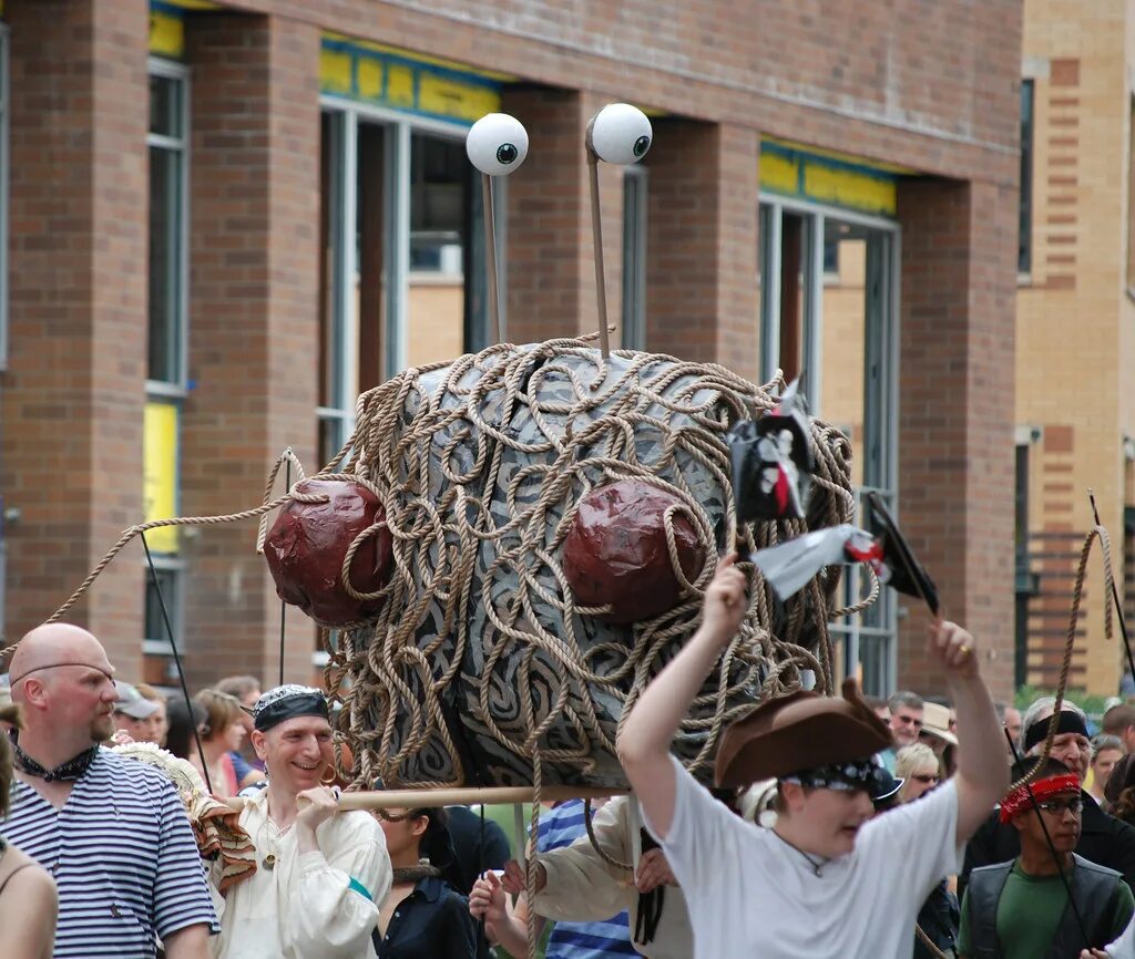 Церковь летающего макаронного монстра нижний новгород. Вера пастафарианство. Церковь макаронного монстра. Вера пастафарианство. Вера пастафарианство.