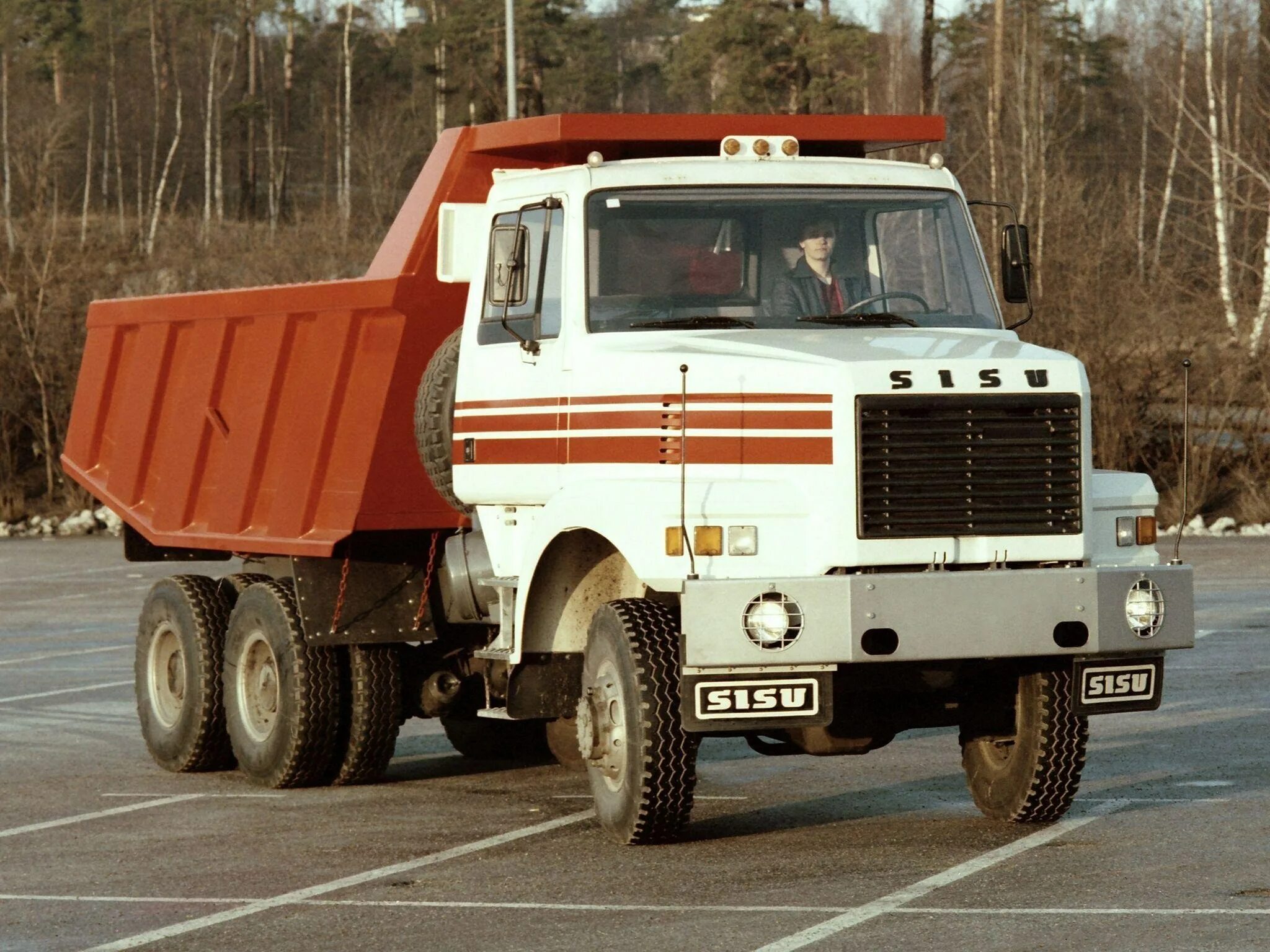 Sisu a2045. Sisu polar 6x6. Sisu polar 8x8. Финский тягач сису. Sisu тягач 2021.