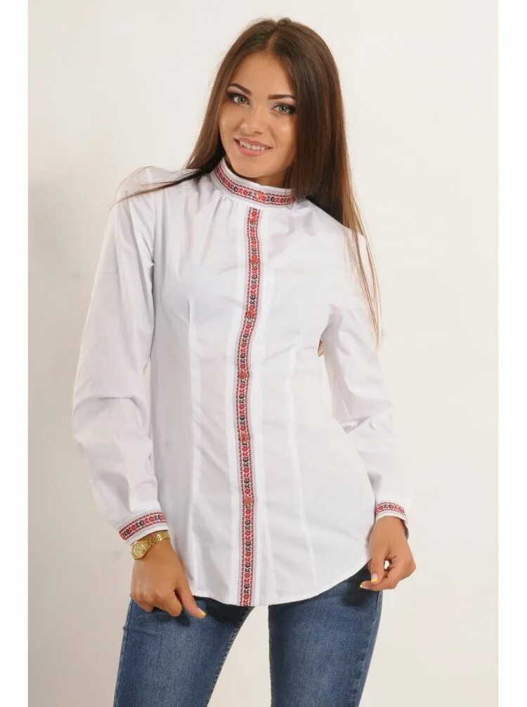 рубашка хлопок женская с нагрудными карманами. классическая рубашка женская. блузка рубашечного типа. рубашка прямого кроя женская. женщина в рубашке.