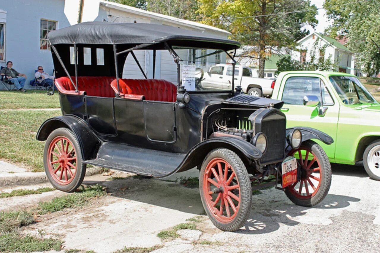 Первые владельцы автомобилей. Ford t 1917 Touring. Ford model t 1917. Ford model t1. Ford model t Touring.