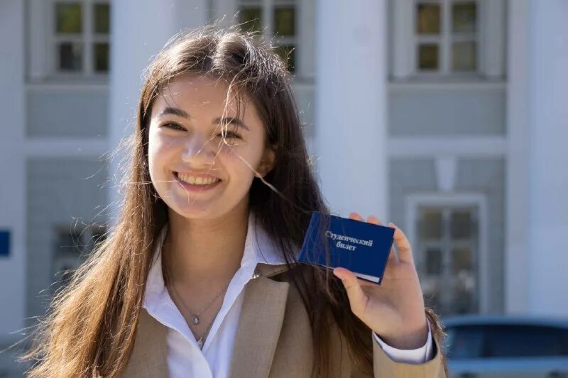 Казанская модель оон. Кфу группа 17. Здание кфу казань иуэф. Рашид казань кфу историк. Греки в крыму студенты.