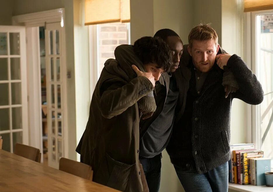 люси карлесс. первые люди 2015. люди сериал 2015–2018. лордфильм сериалы. том гудман-хилл сериал люди.