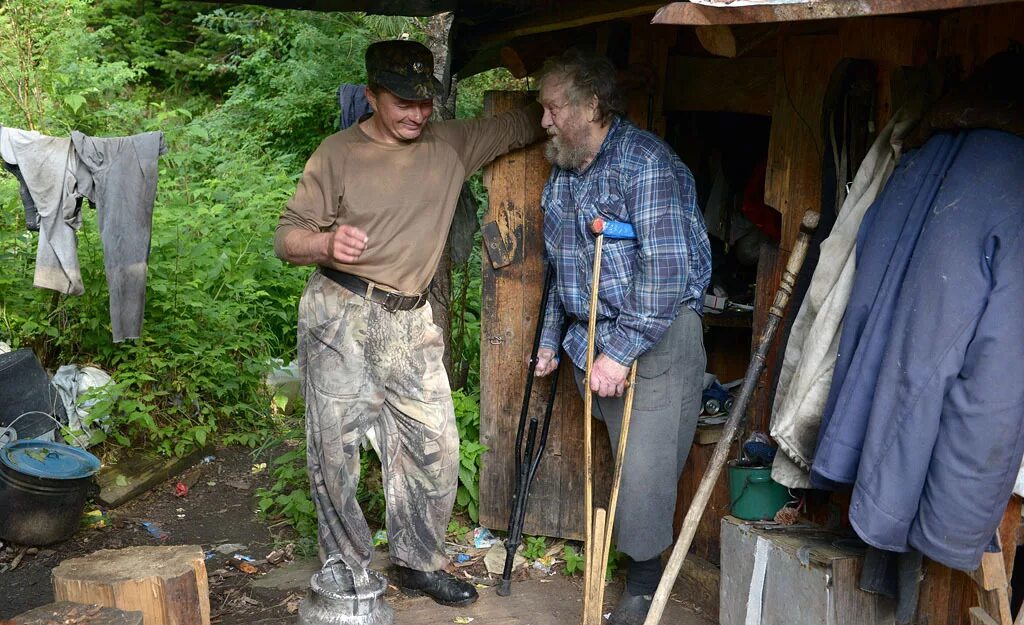 Мик додж — “босоногий сэнсэй”. Хоббит отшельник на ярославском шоссе. Современные отшельники. Современные отшельники. Отшельники википедия.