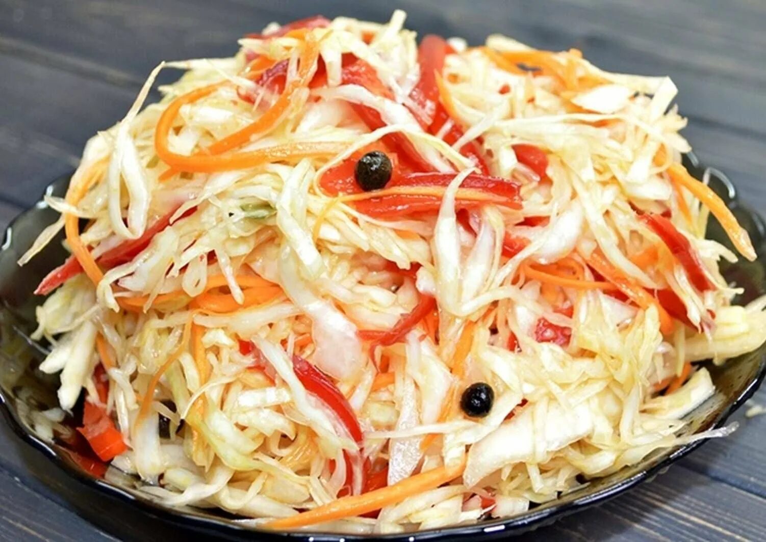 Капуста по корейски классическая. Корейская капуста кочан. Капуста корейски по корейски. Капуста маринов. Салатная капуста провансаль.