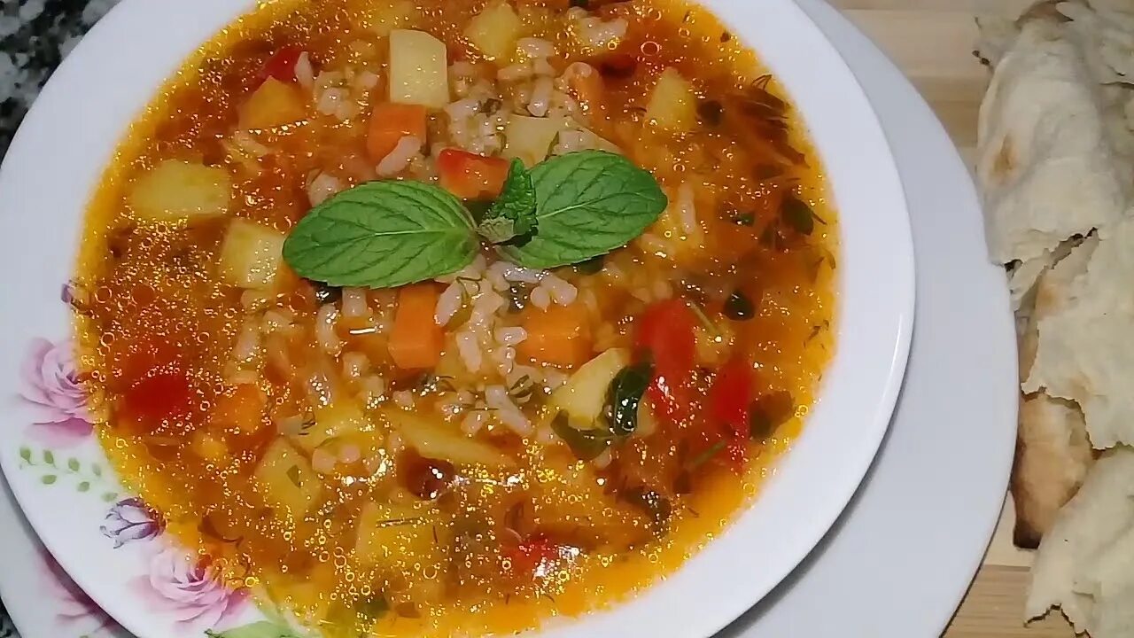 Рисовый суп постный. Постный суп с рисом. Постный суп рисовый с овощами. Киргизский постный вкусный суп.