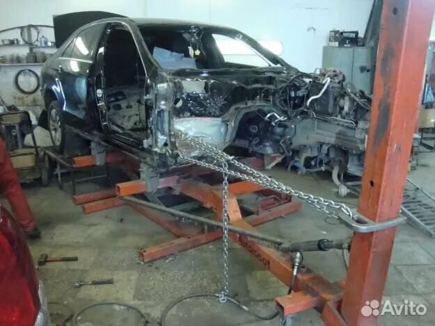 Вытягивание на стапеле. Вытяжка кузова автомобиля. стапель для кузова авто. восстановление геометрии кузова. вытяжка на стапеле.