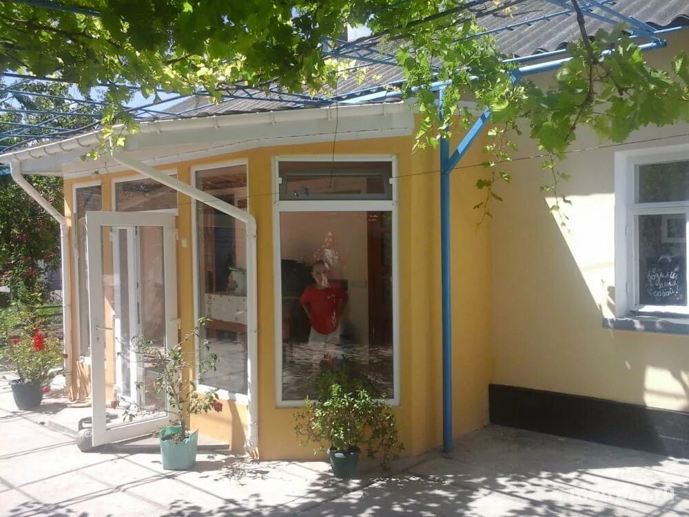 рынок яичной продукции. свежие объявления о продаже в крыму. дачные домики в крыму. домик у моря в крыму. крым частный сектор у моря.