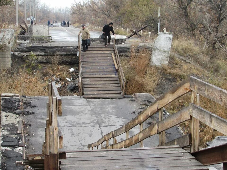 ЛНР станица Луганская,новый мост. Мост станица Луганская. Взорванный мост станица Луганская. Подорвали мост станица Луганская.