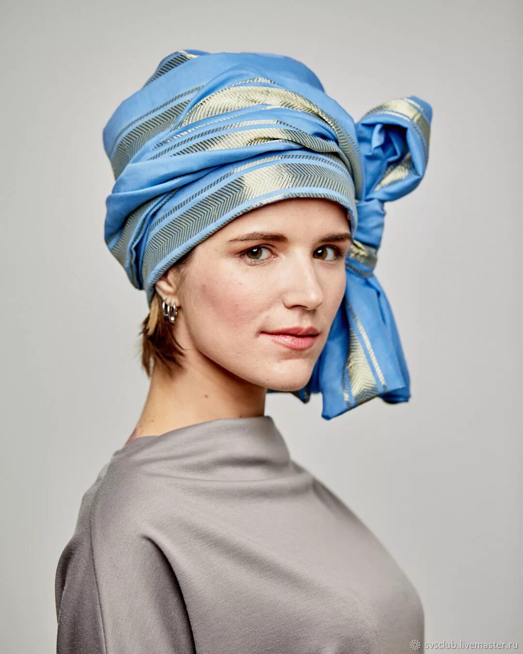 тюрбан на голове женщины. тюрбан на голове женщины. тюрбан скалли милано. тюрбан на голове женщины. тюрбан svs.