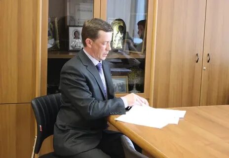 Директор муниципального учреждения