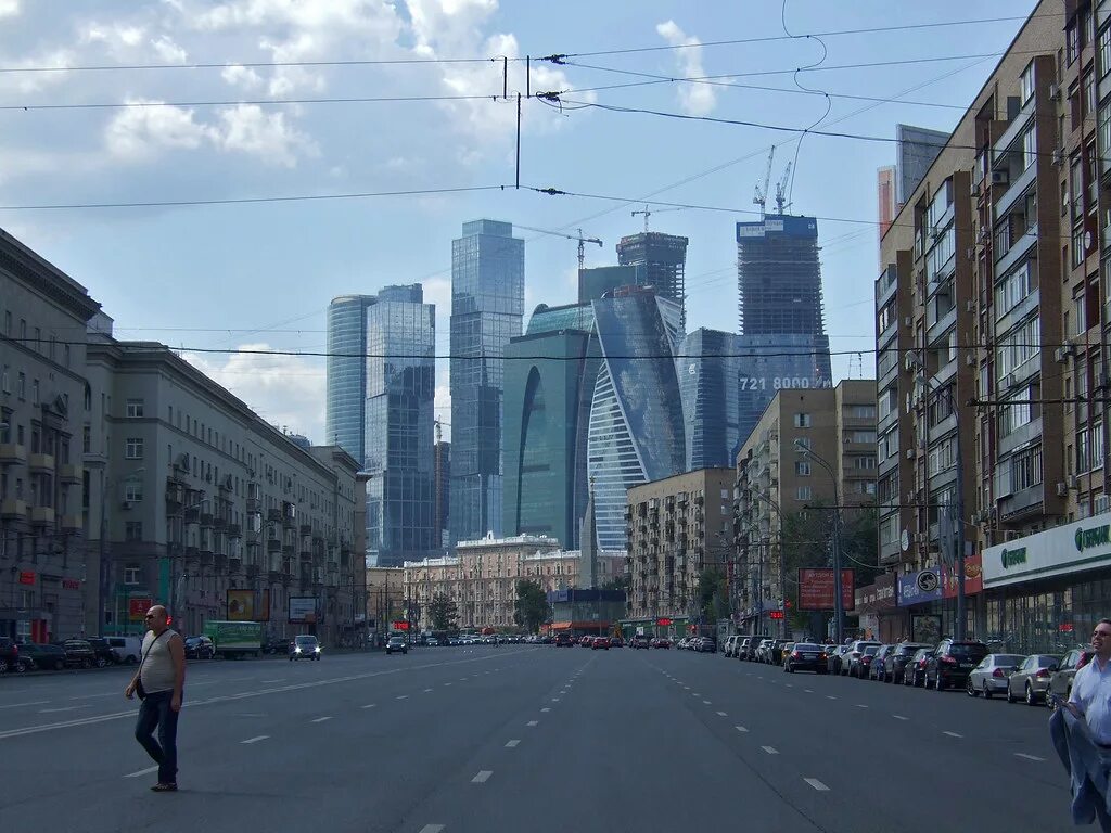 Большую московскую улицу