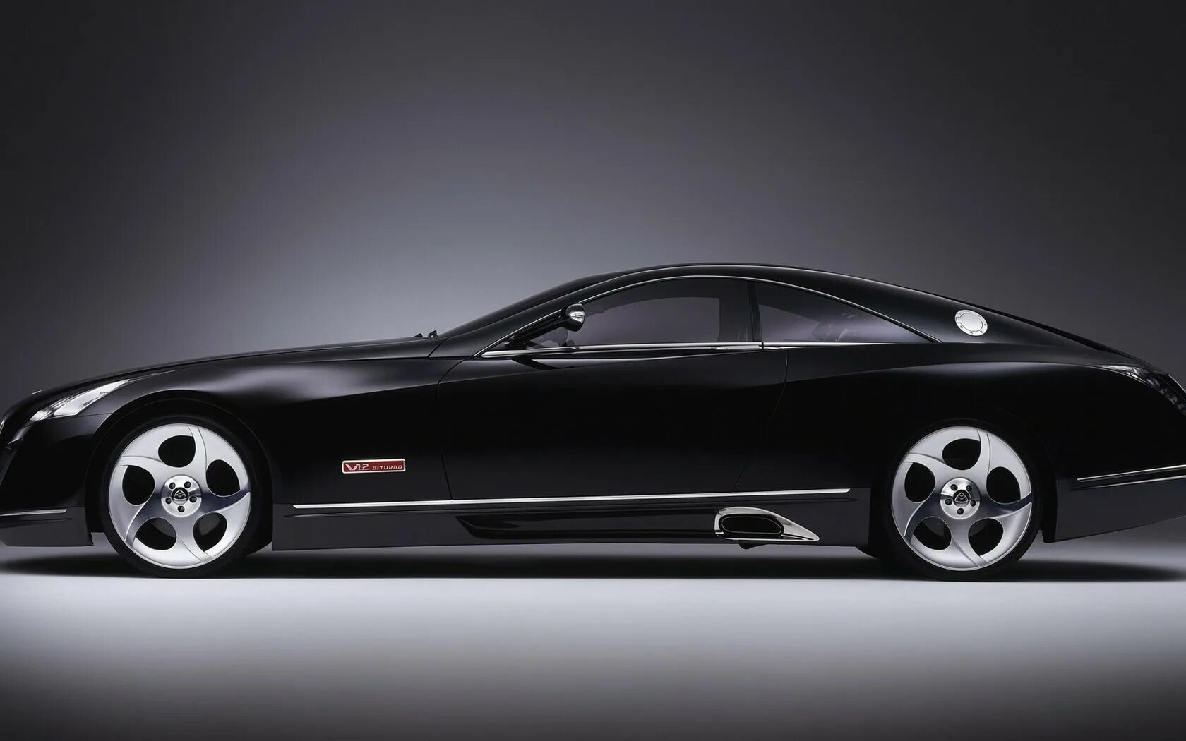 Дорогие автомобили 3. Mercedes-Maybach Exelero. Майбах Экселеро 2005. Maybach Exelero 2020. Mercedes-Maybach Exelero салон.