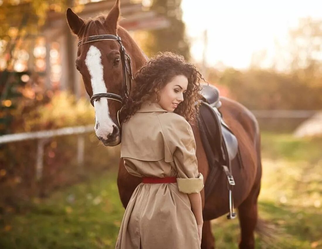 Stable girl на русском. Stable girl на русском. Элис мельн. Stable girl на русском. Девушка в конюшне.