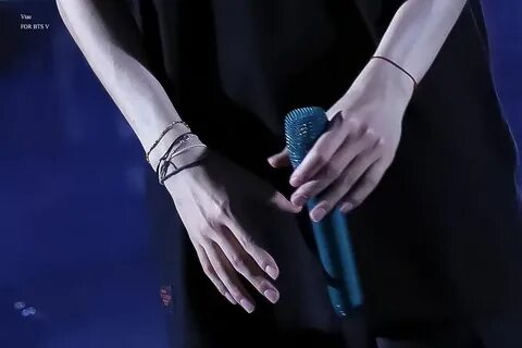 Hands x