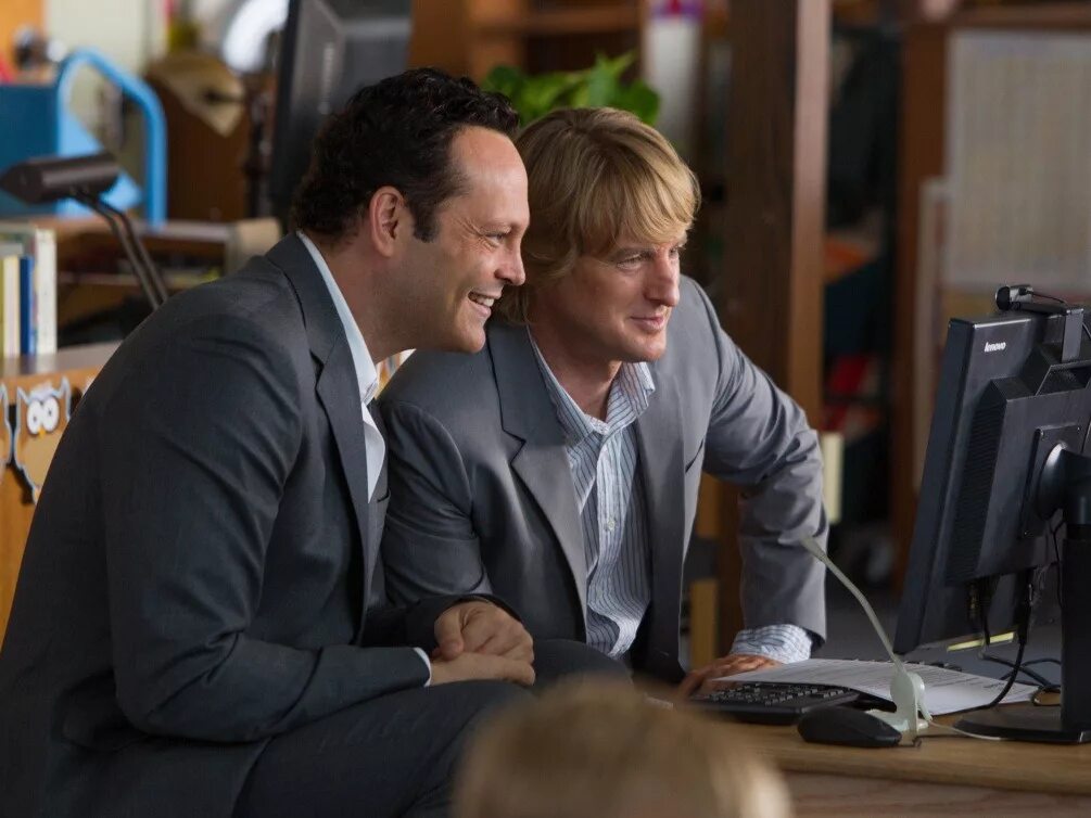 Кадр про. Винс вон и Оуэн Уилсон. Кадры the Internship, 2013. Стажеры Оуэн Уилсон. Винс вон и Оуэн Уилсон друзья.