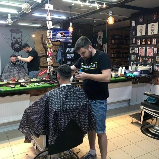 барбершоп королев пионерская. Barbershop в королев. барбершоп на исаева королев. моллер барбершоп королев. барбершоп олдбой королев.