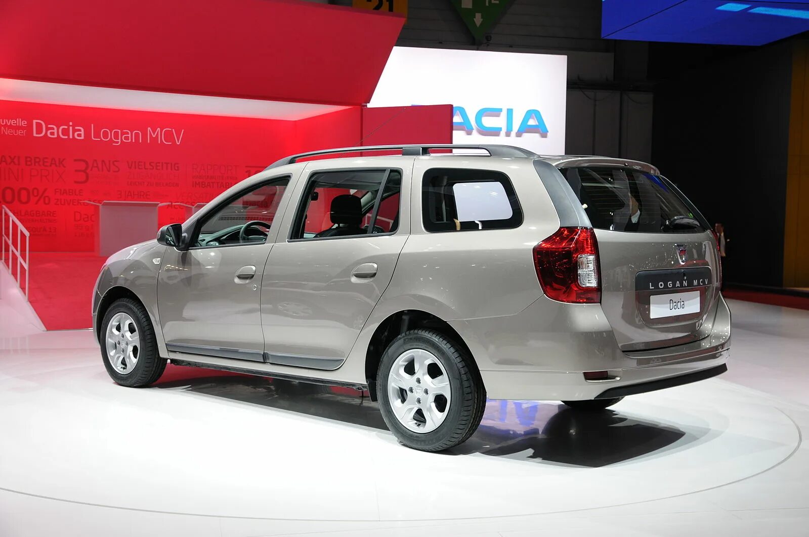 Mcv c. Дачия логан mcv 2. логан mcv. dacia logan mcv универсал 2025.
