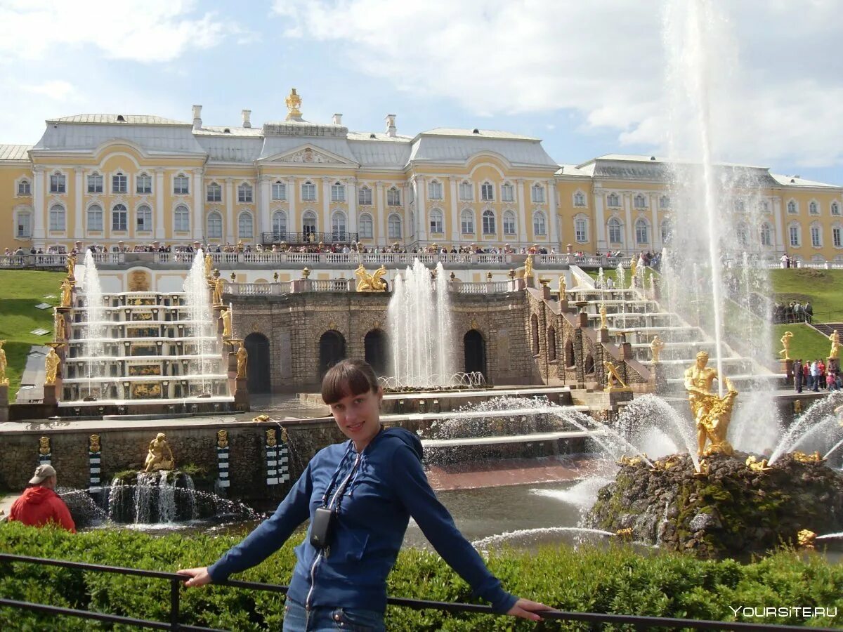 Новый петергоф санкт петергоф. Петергоф (дворцово-парковый ансамбль). ансамбль фонтанов в петергофе. петергоф (дворцово-парковый ансамбль) ноябрь 2025. красильников петергоф.