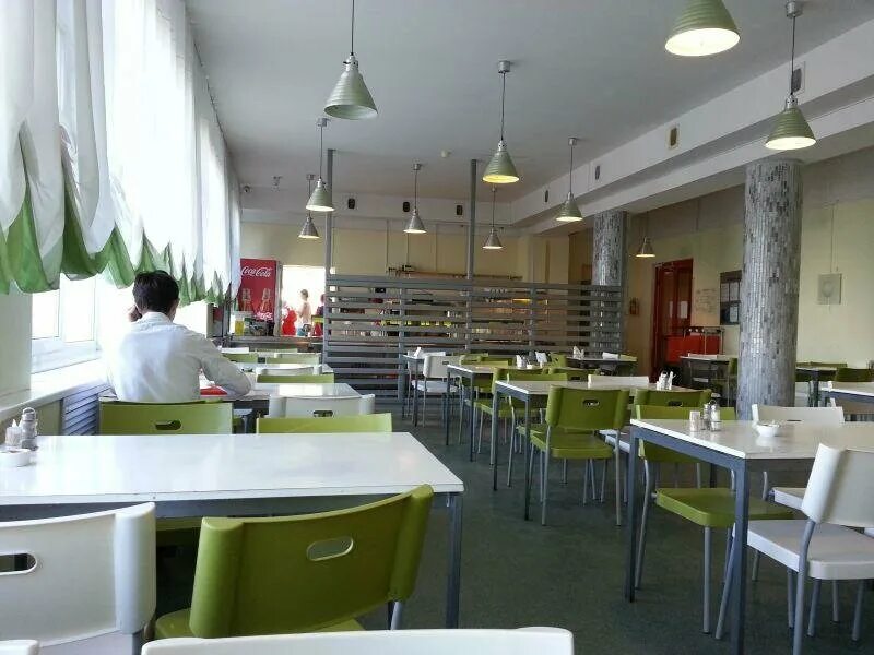 Столовая здание. Интерьеры столовых общественного питания. Столовой 1 этаж. Столовой 1 этаж. Столовая номер 1 пятигорск.