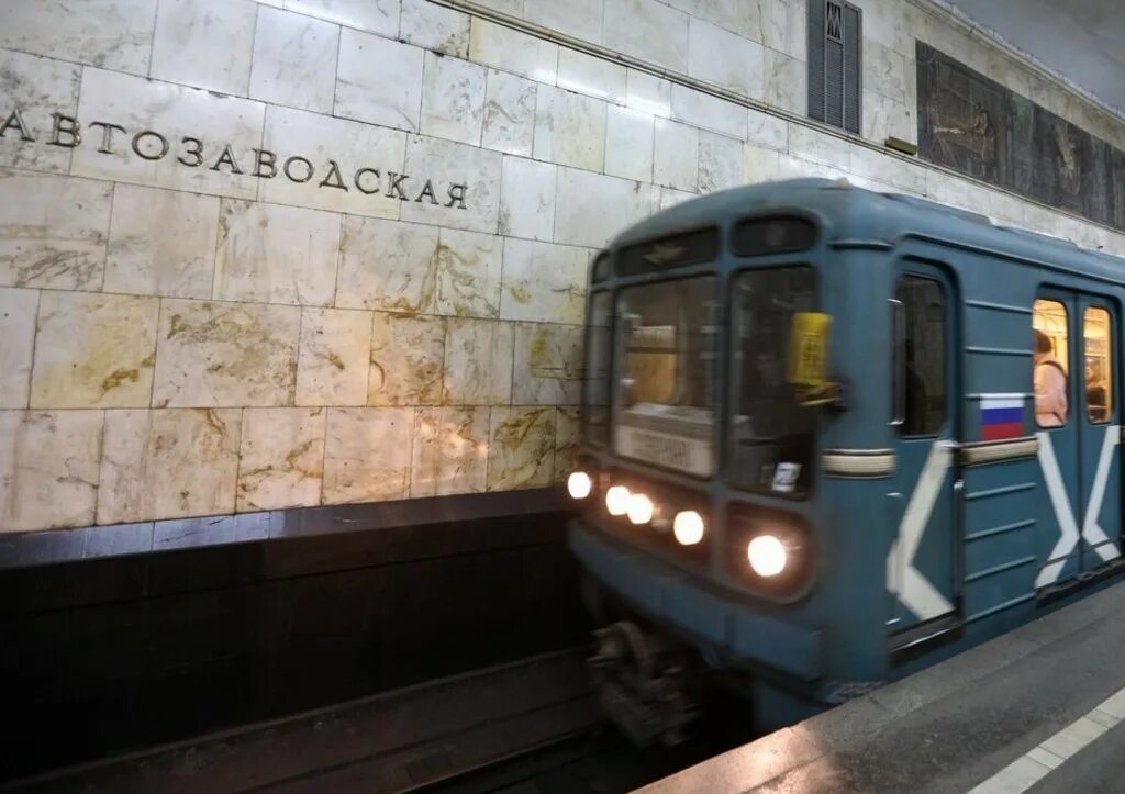 Станция метро таганская фиолетовая ветка. Поезда на зеленой ветке метро. Метро сокол зеленая ветка. Москва вагон метро на зеленой ветке. Поезда на таганско-краснопресненской линии.