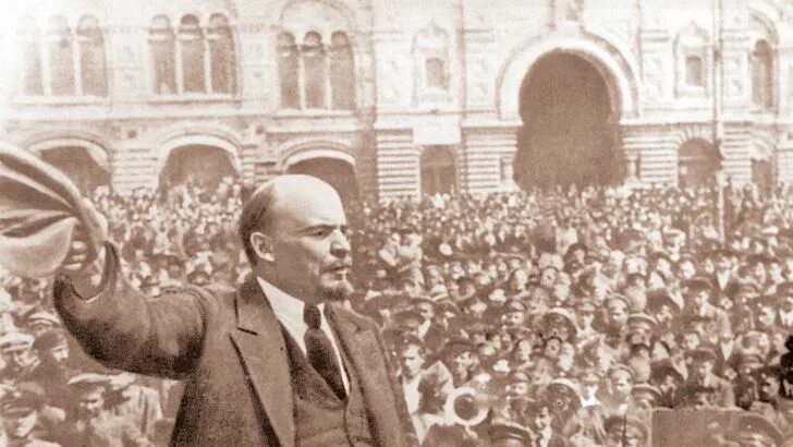 Ленин Октябрьская революция. Ленин революция 1917 фото. Ленин и большевики фото.