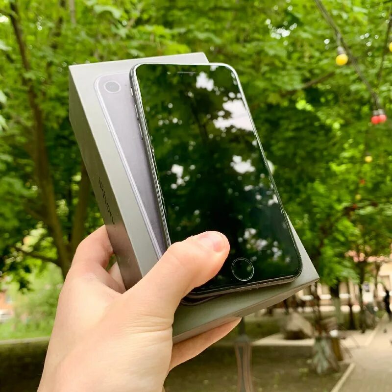 Айфон днр. Реклама магазинов айфонов. Лендинг по продаже айфонов. Айфон днр. Iphone xs в корпусе 13 pro.