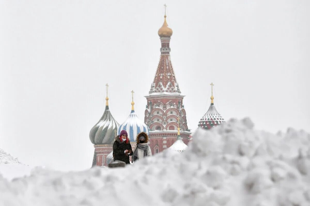 Снег в Москве 1 декабря 2021. Сильный снегопад в Москве 2021. Снегопад в Москве в феврале 2018 года. Москва снегопад 3 февраля 2018 года.