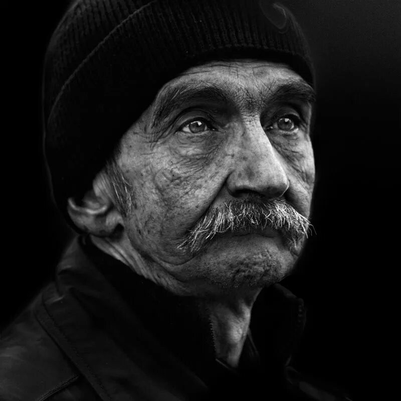 Юрий зе профешнл. Юрий зе профешнл. Как выглядит yuri the professional. Юрий профессионал фото. Юрий профессионал 2х2.