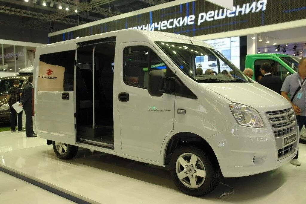 Газель некст как называется. Газель некст 7 местная. новая газель некст 2025 7 местная. газель некст 2025 цельнометаллическая пассажирская. газель некст новая цельнометаллическая.