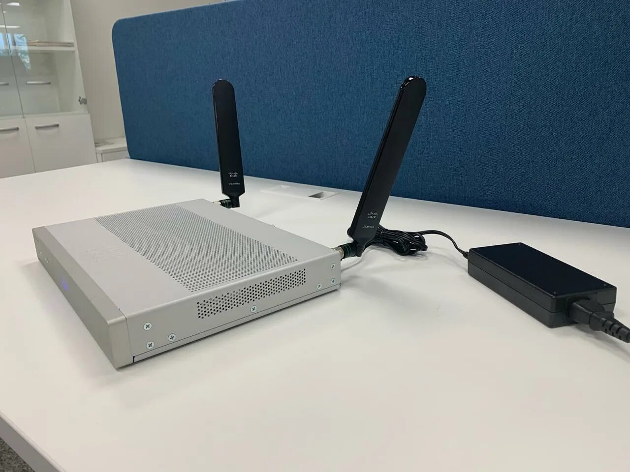 Cisco c819g+7-k9. Cisco c819g-4g-g-k9. Cisco 800 4g. Cisco lte router. Cisco ir809g.