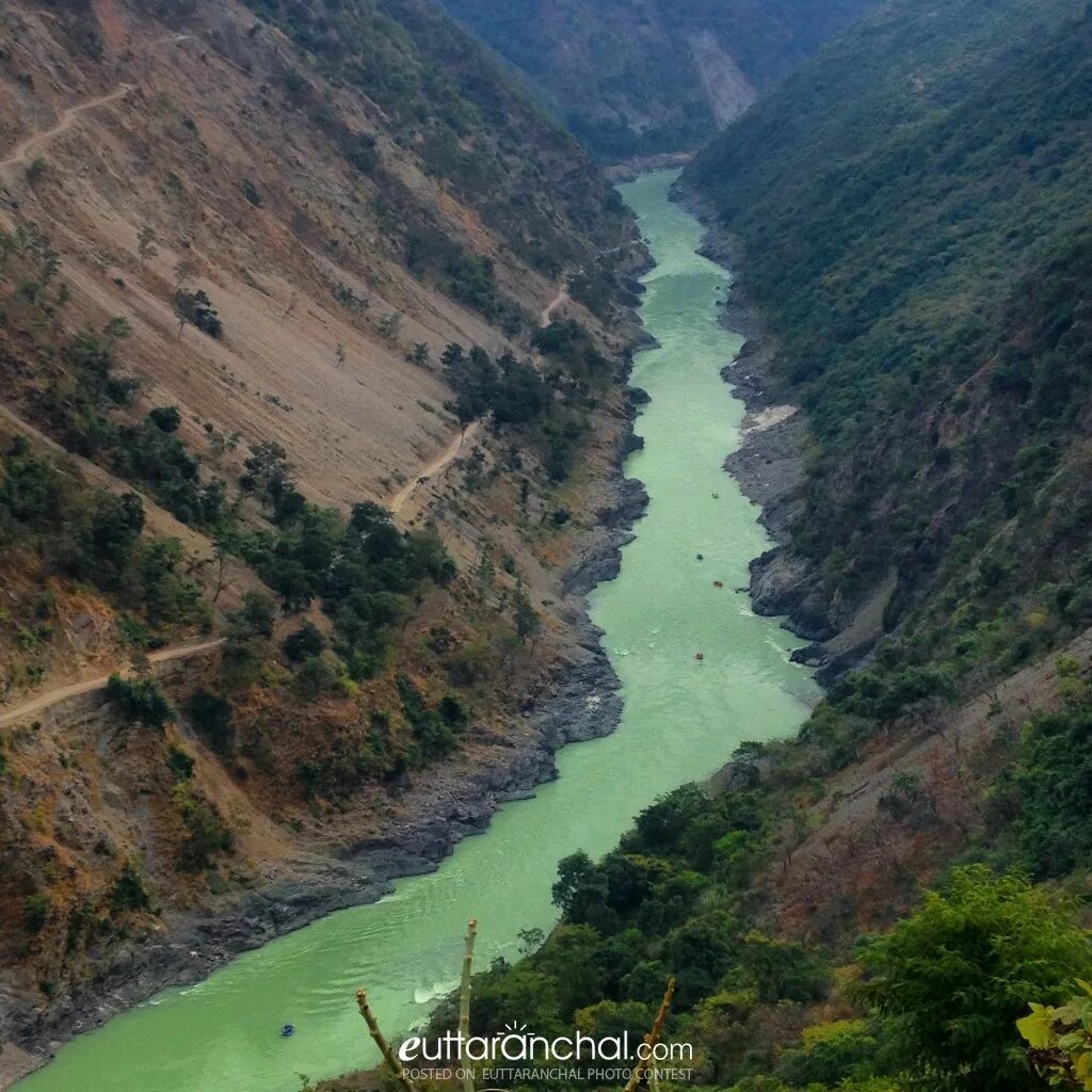 Какие реки берут начало в гималаях. Река Ганга в Гималаях. Исток реки ганг. Устье реки ганг.