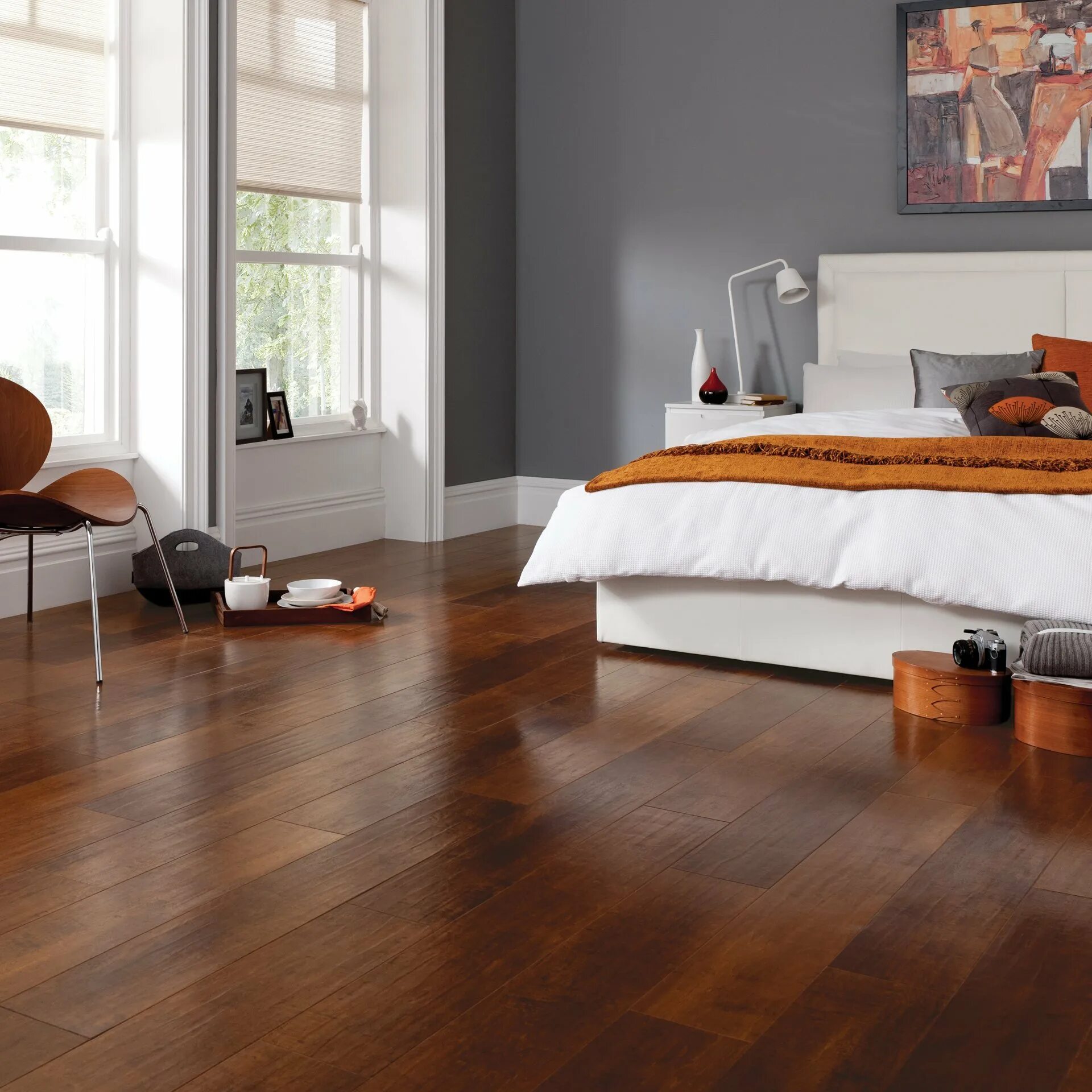 Красный линолеум. Kahrs дуб husk. ламинат laminate flooring. ламинат таркетт цвет мербау. линолеум под дерево таркетт в интерьере.