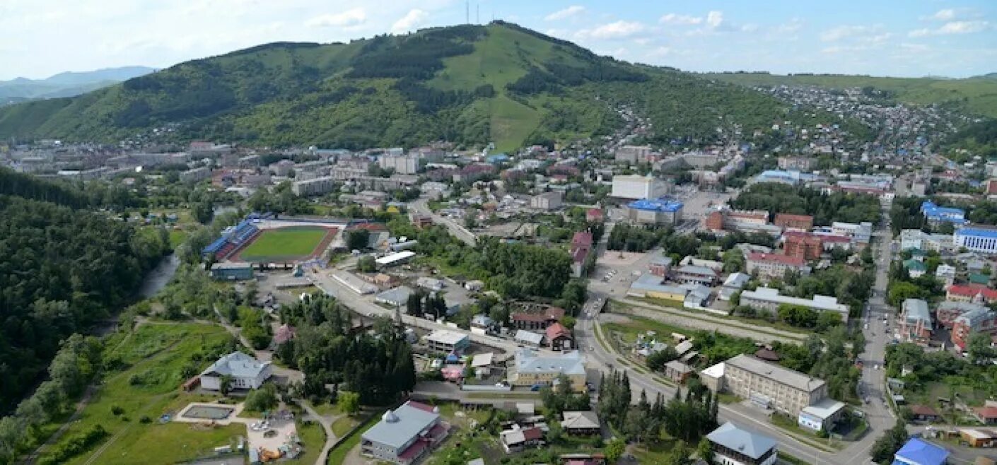 Горно алтайск учебные. Горно Алтайск. Республика Алтай город Горно-Алтайск. Горно Алтайск Майма. Горно Алтайск сверху.