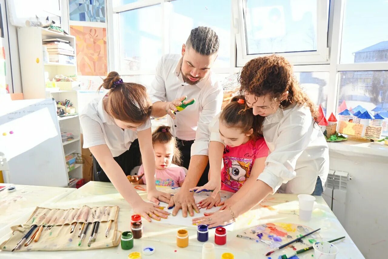 клиника семья иркутск. многопрофильная медицина иркутск. ул карла либкнехта иркутск 152. медицинский центр для всей семьи. пискунова 24 медицинский центр.