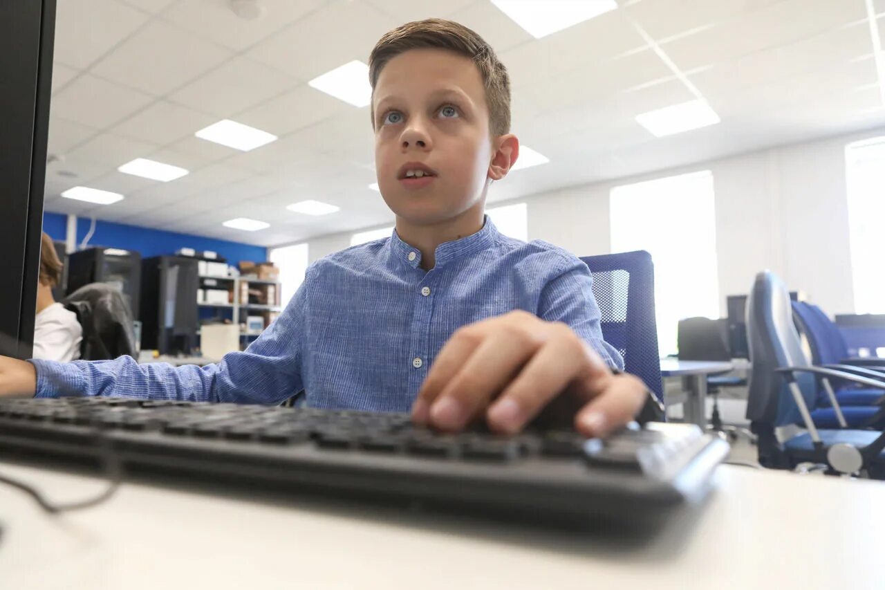 Разработчики санкт петербург. Молодой программист. Юный программист. Юный Компьютерщик. Самый молодой программист в мире.