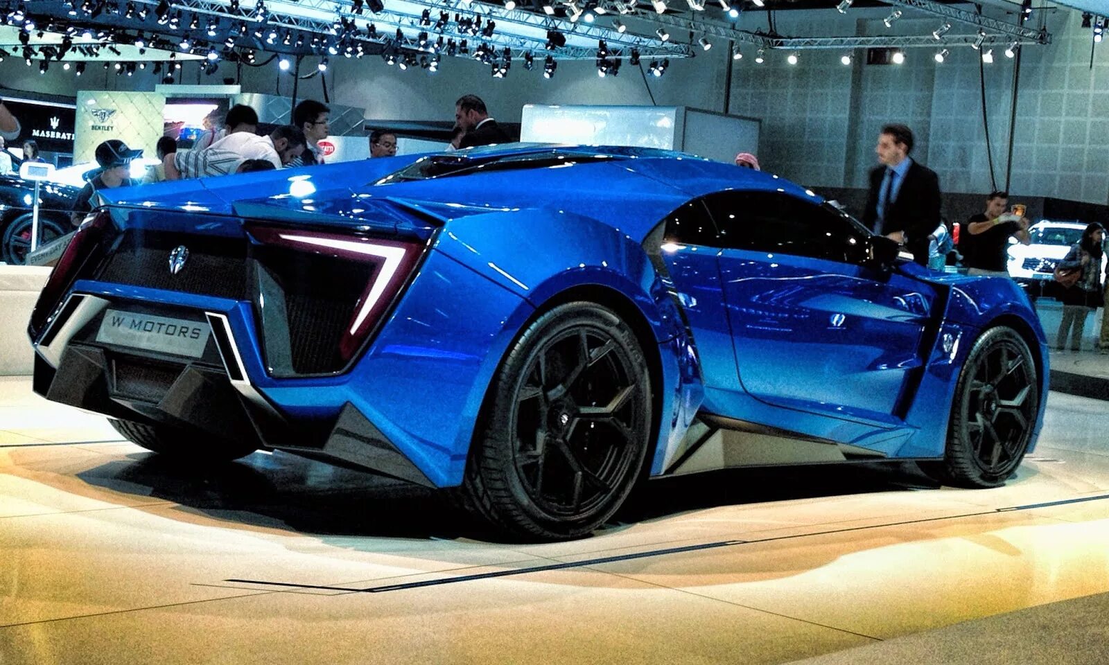 Hyper auto. Lykan hypersport. lykan hypersport 2016. blue lykan hypersport. w motors lykan hypersport.