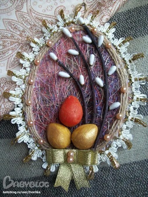 яйцо из природных материалов